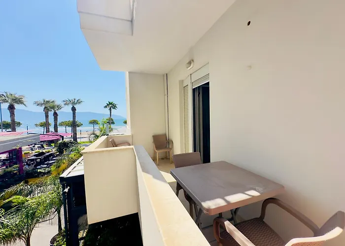 - Ggpremiumstays Beachfront - 2 Double Bedrooms First Line Exclusive View With 2 Balconies Vlorë