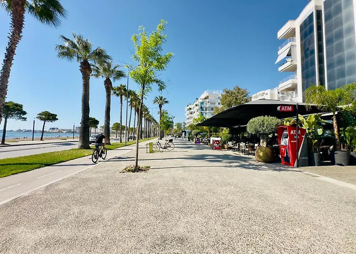 - Ggpremiumstays Beachfront - 2 Double Bedrooms First Line Exclusive View With 2 Balconies